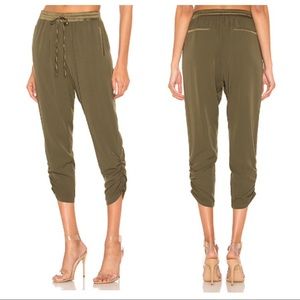 ⭐️ Heartloom River Jogger Pant Army Green L
